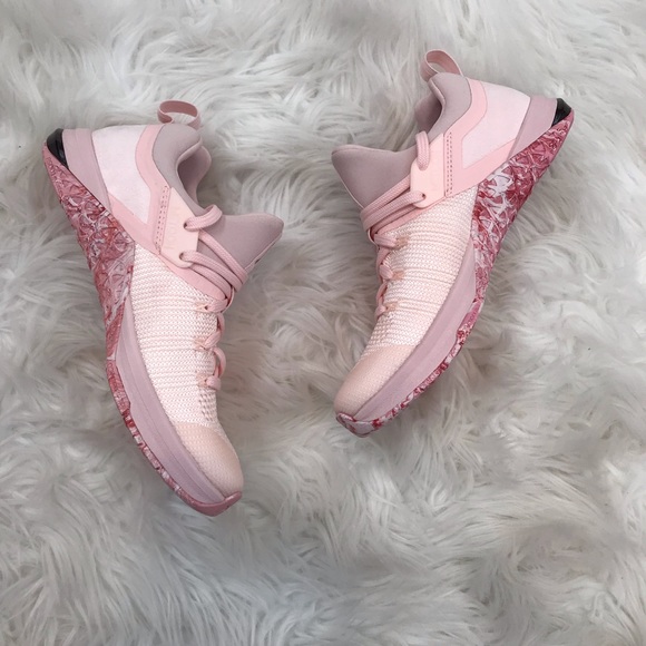 🌸 LAST ONE: Women’s Nike Metcon flyknit 🌸 - Picture 6 of 7